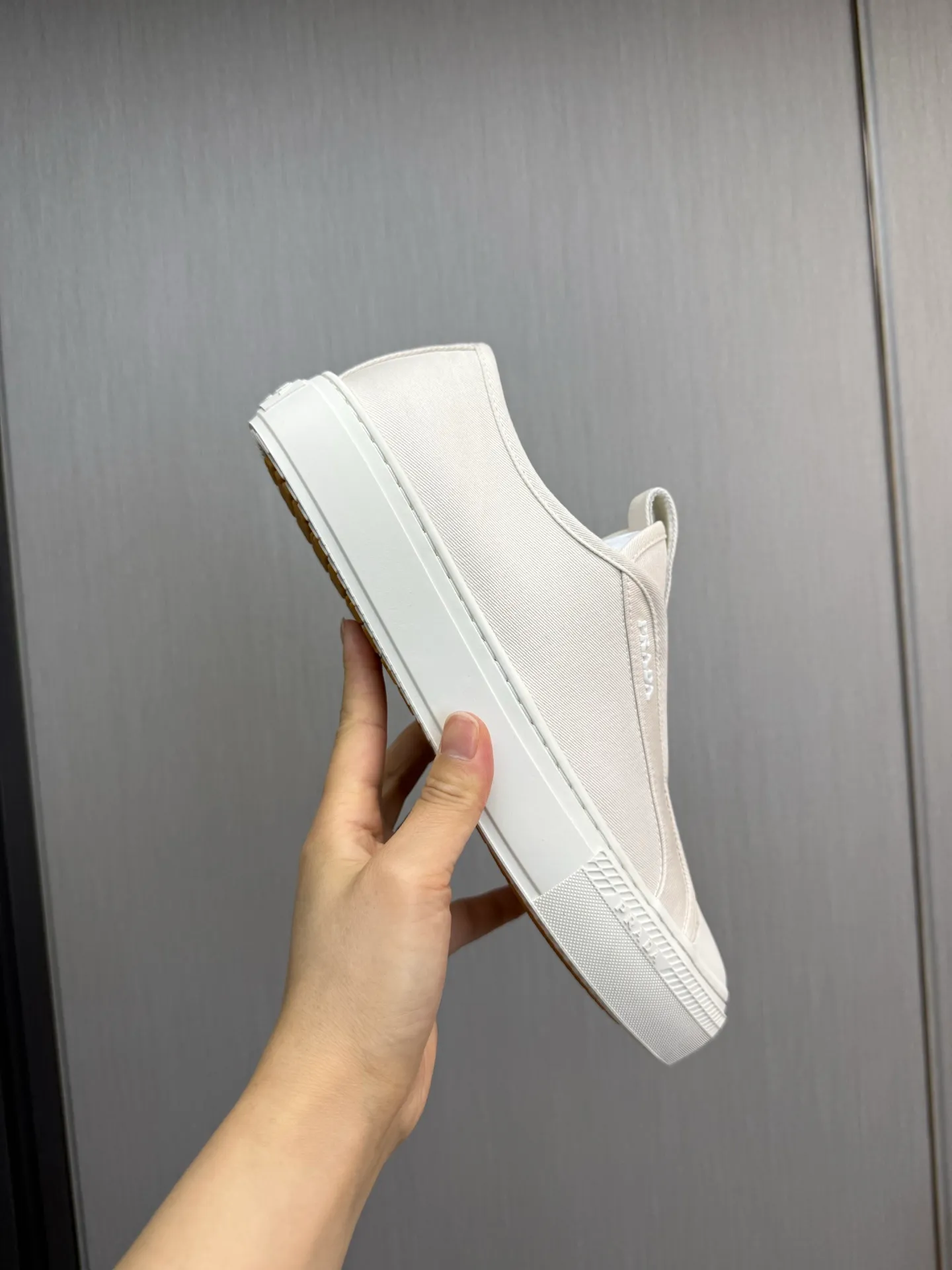 Men's shoes 560💰 [PRADA] Popular canvas shoes in the men's shoe counter, synchronized with the official website, 1 high-quality shipment ✔️Original canvas + cowhide lining, 1🆚1 replica, original sole, 38-45 (45 customized, non-refundable)